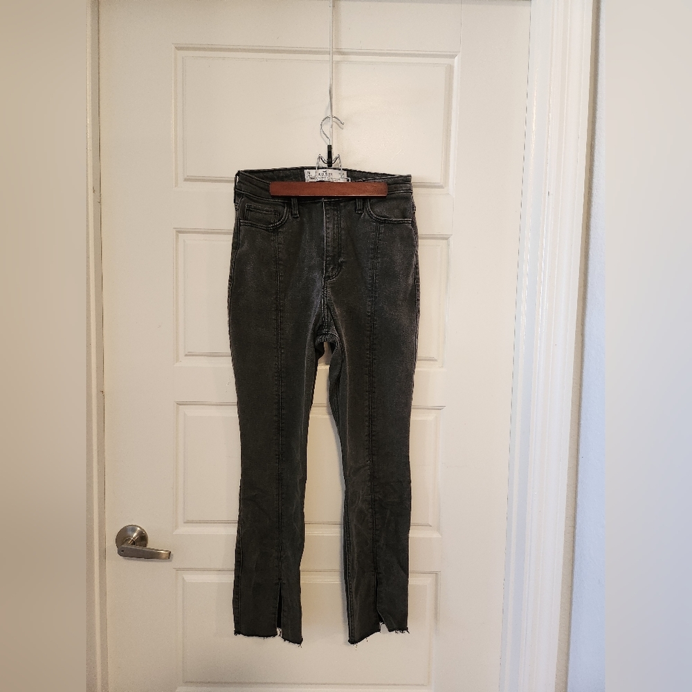 Hollister Curvy Ultra High Rise Skinny Spit Ankle Jean